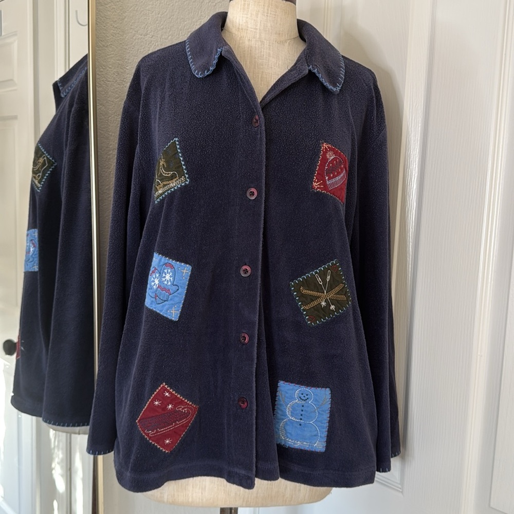 Vintage 90s Christmas/winter embroidered Terry button down
